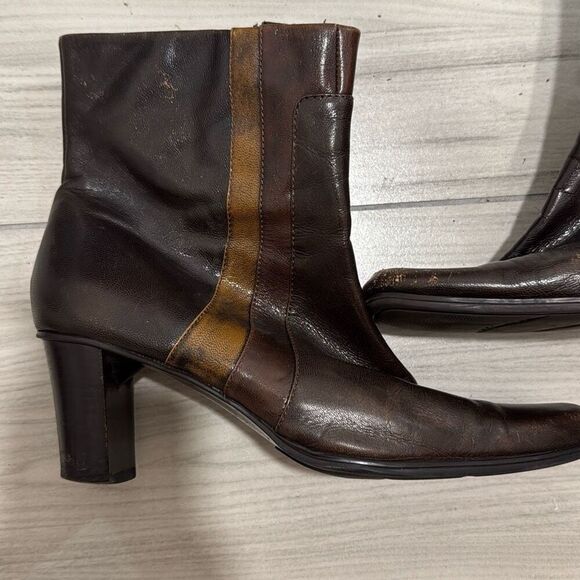Liz Claiborne Women’s Faux Leather Brown Ankle boots Size 7.5 - Picture 2 of 6